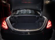 Mercedes Benz / C 180