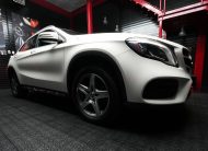 Mercedes-Benz GLA 180 AMG Sport , Panorama