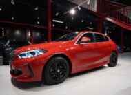 BMW 118 i Steptronic 140hk / Panorama / 1 ägaren / S+V Däck