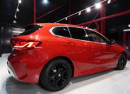 BMW 118 i Steptronic 140hk / Panorama / 1 ägaren / S+V Däck