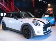 MINI Cooper 3-dörrars Panorama Nybilsgaranti 136hk