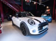 MINI Cooper 3-dörrars Panorama Nybilsgaranti 136hk