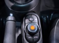 MINI Cooper 3-dörrars Panorama Nybilsgaranti 136hk