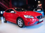 Volvo V40 T3 R-Design Momentum 152hk S+V Däck