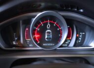 Volvo V40 T3 R-Design Momentum 152hk S+V Däck