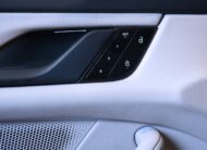 Porsche Taycan Performance Plus 408hk / Panorama / Bose / Luftfjädring