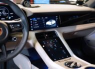 Porsche Taycan Performance Plus 408hk / Panorama / Bose / Luftfjädring