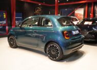 Fiat 500E 42 kWh 118hk LA PRIMA LEASEBAR Panorama Kamera