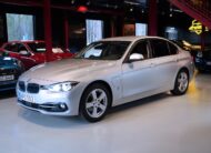 BMW 330e Sedan Steptronic Sport line Helläder 252hk S+V Däck