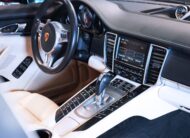 Porsche Panamera 4WD GTS 440hk Sv.såld Elstolar Soft close