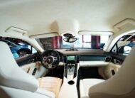 Porsche Panamera 4WD GTS 440hk Sv.såld Elstolar Soft close