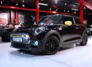 MINI Cooper SE | Excitement Paket | Kamera | Carplay | NAV