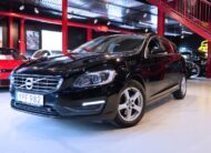 Volvo V60 D3 150hk Momentum Helt NYA DÄCK & Nyligen Servad