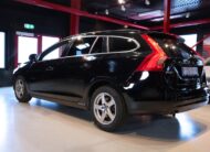 Volvo V60 D3 150hk Momentum Helt NYA DÄCK & Nyligen Servad