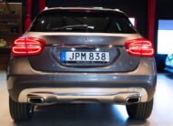 Mercedes-Benz GLA 200 B-Kamera 156hk Harman Kardon Elstolar