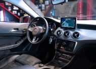 Mercedes-Benz GLA 200 B-Kamera 156hk Harman Kardon Elstolar