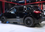 Mercedes-Benz GLA 200 SUV 2024 Moms Svart x Brun