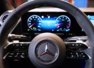 Mercedes-Benz GLA 200 SUV 2024 Moms Svart x Brun