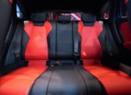 Mercedes-Benz GLA 200 SUV 2024 Moms Blå x Röd