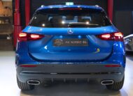 Mercedes-Benz GLA 200 SUV 2024 Moms Blå x Röd