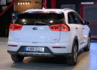 Kia Niro Plug in Hybrid Advance Plus Rattvärme P-Kamera S+V