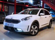 Kia Niro Plug in Hybrid Advance Plus Rattvärme P-Kamera S+V