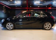 Mercedes-Benz A 180 Premiumpaket P-Kamera Apple Carplay