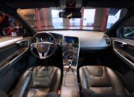 Volvo XC60 D4 AWD | Kamera | NAV | Momentum | Ny Kamrem