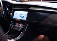 Jaguar XF 20d | R-DYNAMIC | Black Pack | El stolar | Kamera