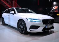Volvo V60 D4 190hk | Advanced | Momentum | Kamera | Dragkrok