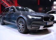 Volvo V90 Cross Country D4 AWD Momentum Helskin | Ny Kamrem