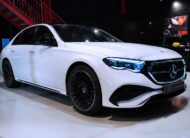 Mercedes-Benz E 200 AMG Panorama HUD Soft close / VAT