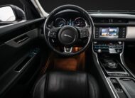 Jaguar XF 30d / Kamera / El-Stolar / Skin klädsel / 300HK