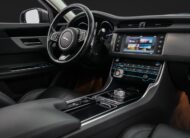 Jaguar XF 30d / Kamera / El-Stolar / Skin klädsel / 300HK