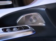 Mercedes-Benz E 200 AMG Hyperscreen Panorama Burmester / VAT