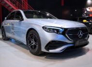 Mercedes-Benz E 200 AMG Hyperscreen Panorama Burmester / VAT