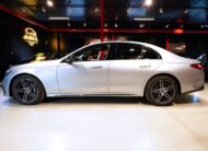 Mercedes-Benz E 200 AMG Hyperscreen Panorama Burmester / VAT