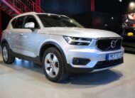 Volvo XC40 D4 AWD 190hk Momentum Pro Edition Skinn Värmare