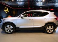 Volvo XC40 D4 AWD 190hk Momentum Pro Edition Skinn Värmare