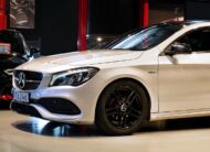 Mercedes-Benz CLA 200 d AMG Panorama Kamera Harman Kardon
