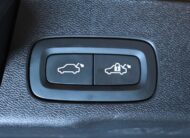 Volvo XC60 T8 AWD R-Design Panorama | HUD | B&W | Luftfjädring