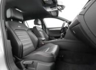 Volkswagen Passat Sportscombi 2.0 4M R-Line skinn GT D-värm