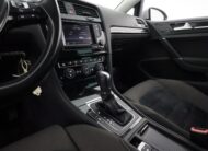 Volkswagen Golf 140hk Motorvärmare P-sensor Highline Plus