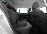 Volkswagen Golf 140hk Motorvärmare P-sensor Highline Plus