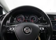 Volkswagen Golf 140hk Motorvärmare P-sensor Highline Plus
