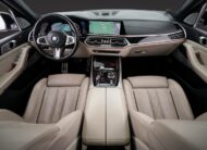 BMW X7 M50d Executive 6-Sits Panorama Sky lounge B&W HUD