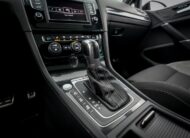 Volkswagen Golf 5-dörrars R 2.0 4M Panorama DYNAUDIO Kamera