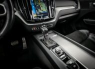 Volvo XC60 D5 235hk AWD R-Design HUD Läder El-Stolar Drag
