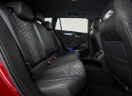 Volkswagen Passat Sportscombi 1.5 eTSI R-Line Värmare Drag