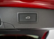 Volkswagen Passat Sportscombi 1.5 eTSI R-Line Värmare Drag